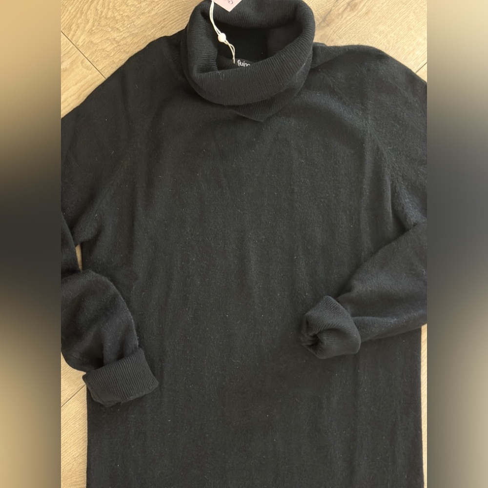 Quince Mongolian Cashmere Turtleneck
Sweater Dress in black size M NEW with tags - Picture 9 of 13